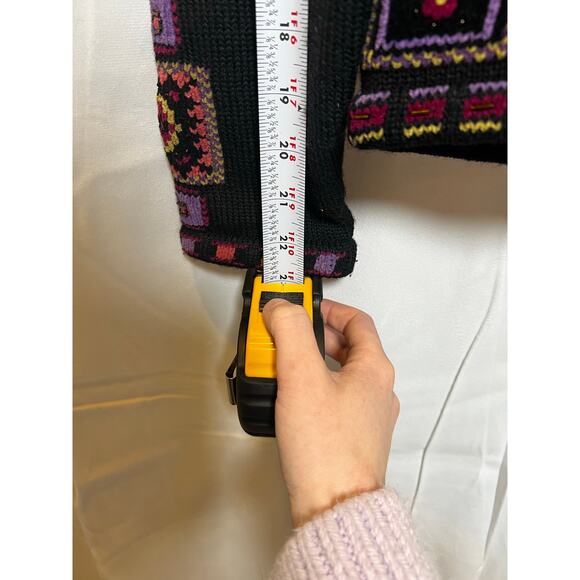 Icelandic Geometric Design Cardigan Black Sweater-size S - Picture 6 of 8